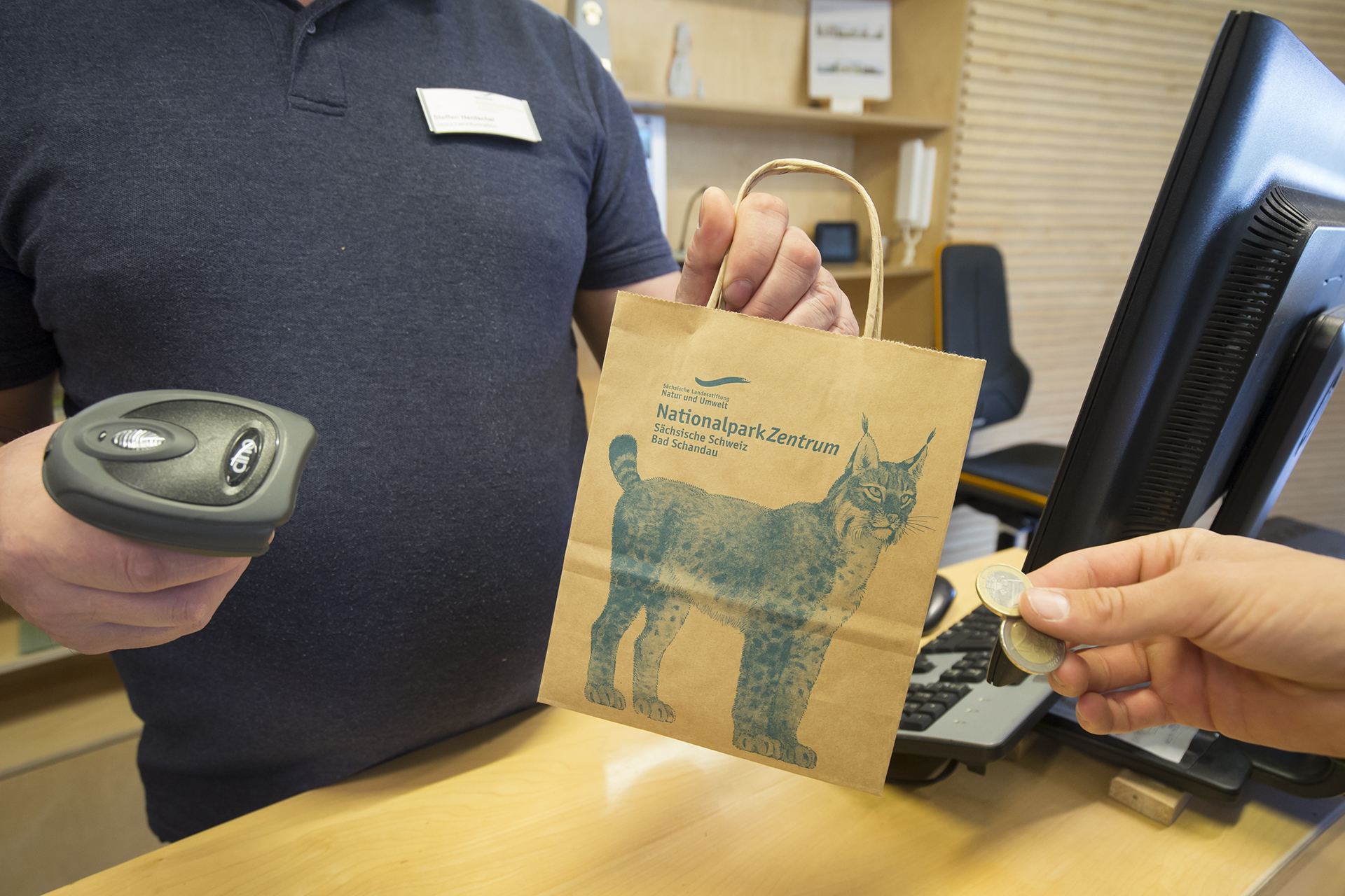 The German town of Bad Schandau uses the lynx as a tourism icon and despite the elusive nature of the animal itself, its presence characterises an attractive, nature-rich landscape.